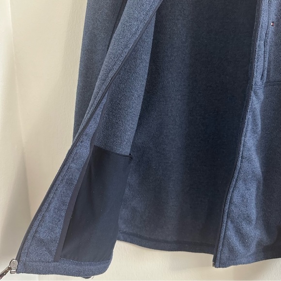 Tommy  Hilfiger performance warm/fleece Jacket - Picture 5 of 14